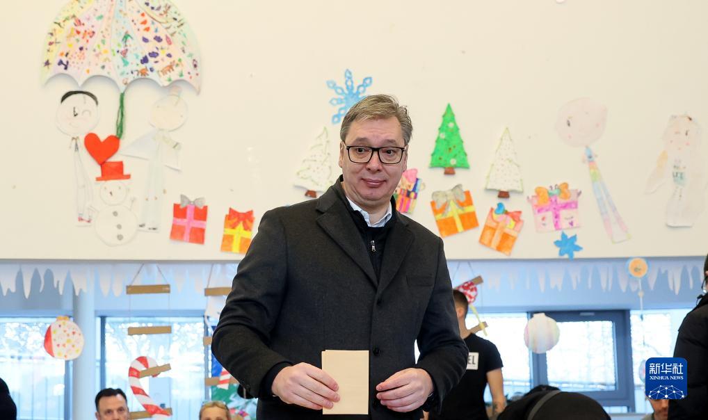 1217Sy(tng)׶ؐRһ(g)ͶƱվͶƱAl(f)׵_оSz