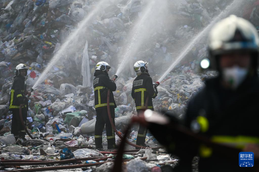 1223R{ɳ(du)TR̎ĜAl(f)̼{ɭz