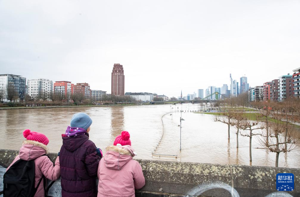 17ڵm˸˂̰ӺˮAӛ  z