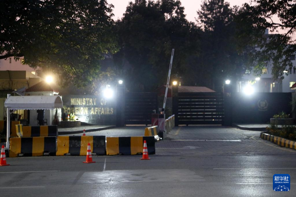 @117ڰͻ˹̹׶˹mĔzİͻ˹̹⽻ԺAl(f)~¡~ z