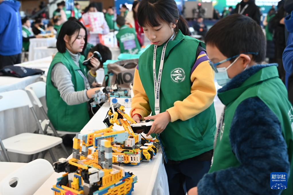 126ِx{(dio)ԇCAӛ ƽ z