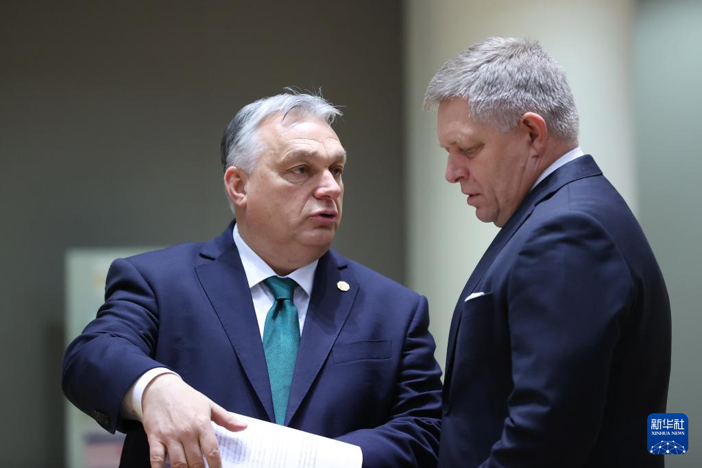 21Wࣨڱr(sh)ϯW؄e(hu)gͬ˹工˿Aӛ w z