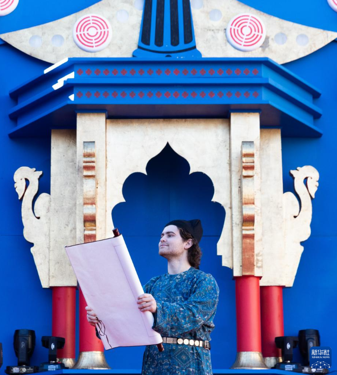 213գ˹־ԸhM(jn)бݡAӛ  z