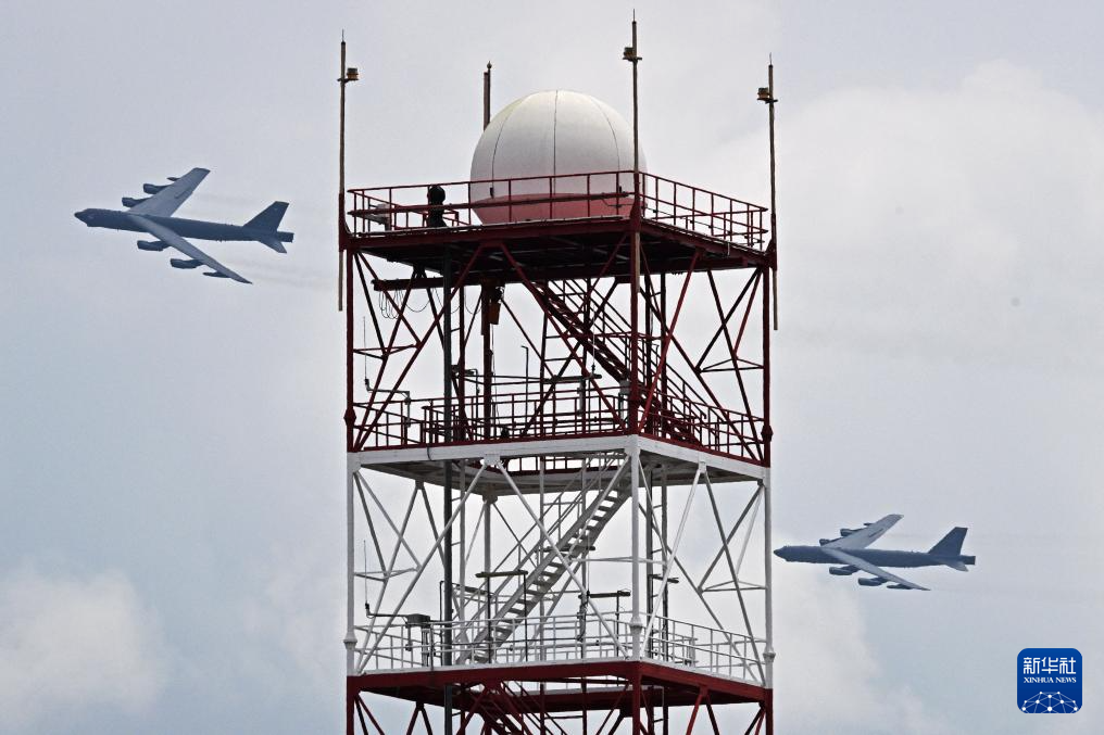 222ɼ܊B-52ZըC(j)¼ºչwбAl(f)ǟz