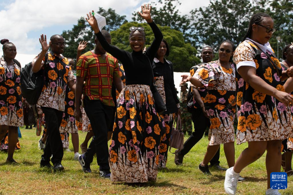 38ٝȁ׶R_(dng)?sh)ŮԅӋ(j)DŮ(ji)cף(dng)Aӛ ܊ z