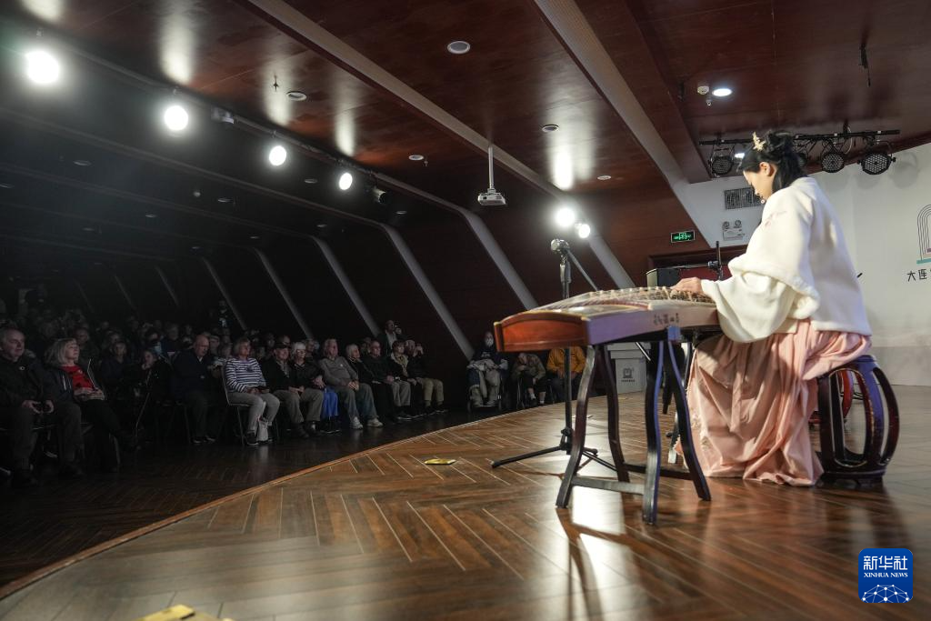 310οڴBг^^ݳAӛ  z