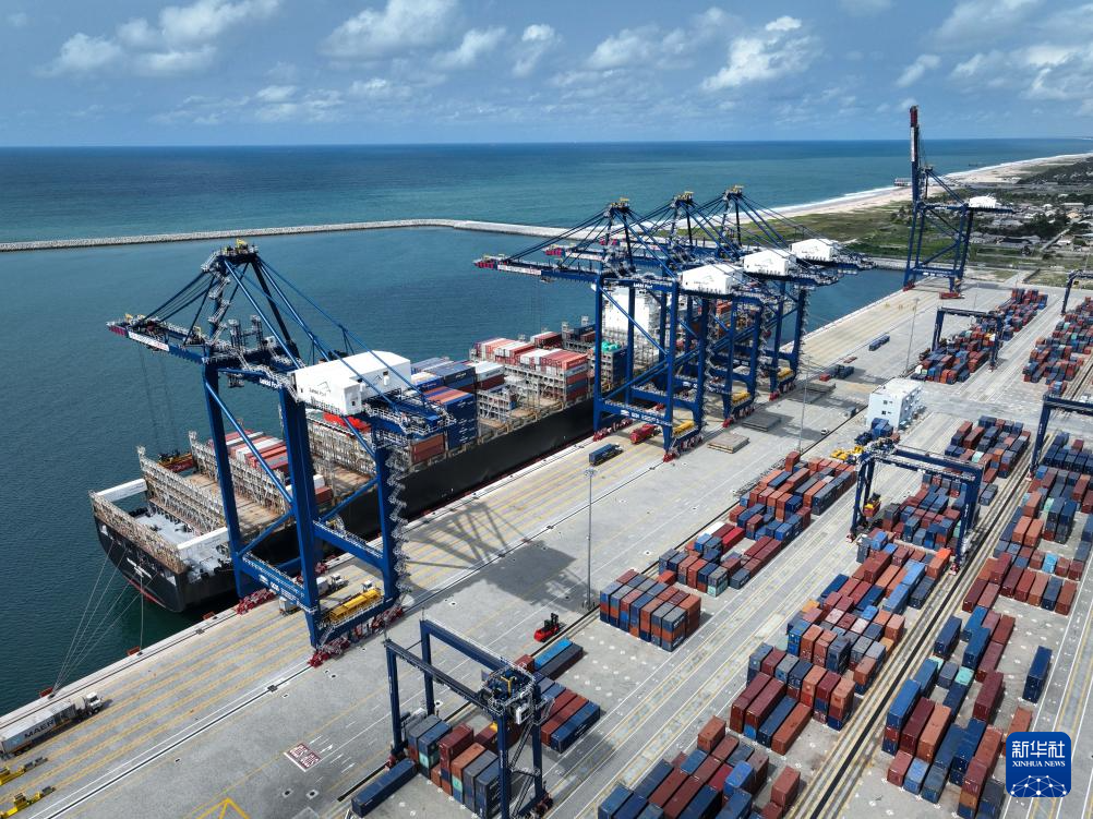 311գһ؛݆˹Rˮbжb䣨o˙C(j)ƬAl(f)R۹˾D