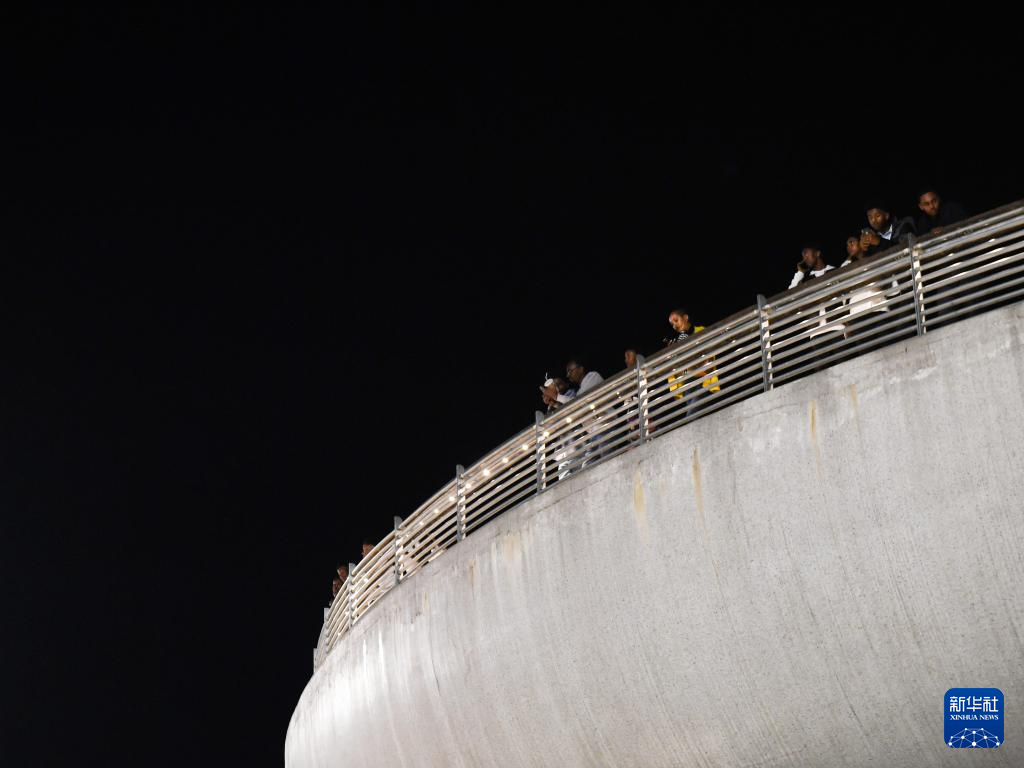 218ڰȁ׶˹ؐο͂xVAӛ x z