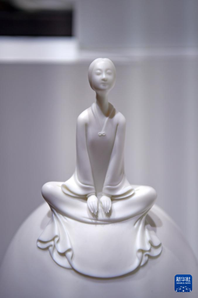 @314~sĔzġЇס»ɡHѲչ~sƽ(dng)еչƷAӛ  z