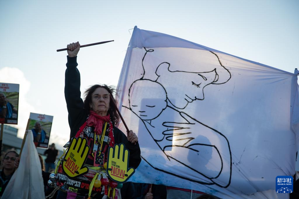 49ɫбѺˆTҌٺҮ·eм(hu)Ҫɫڼɳ؎(sh)F(xin)𲢱Mc˹̹˹mֿ\(yn)(dng)R˹_(d)Ʌf(xi)h׌Ѻɫ˱M@Aӛ ꐾ z