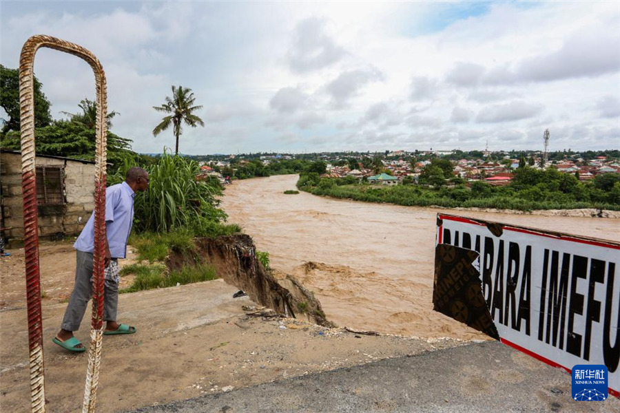 424գ̹ɣ၆_˹_ķ^(q)һӲ鿴·ˮ_rAl(f)ՠR~z