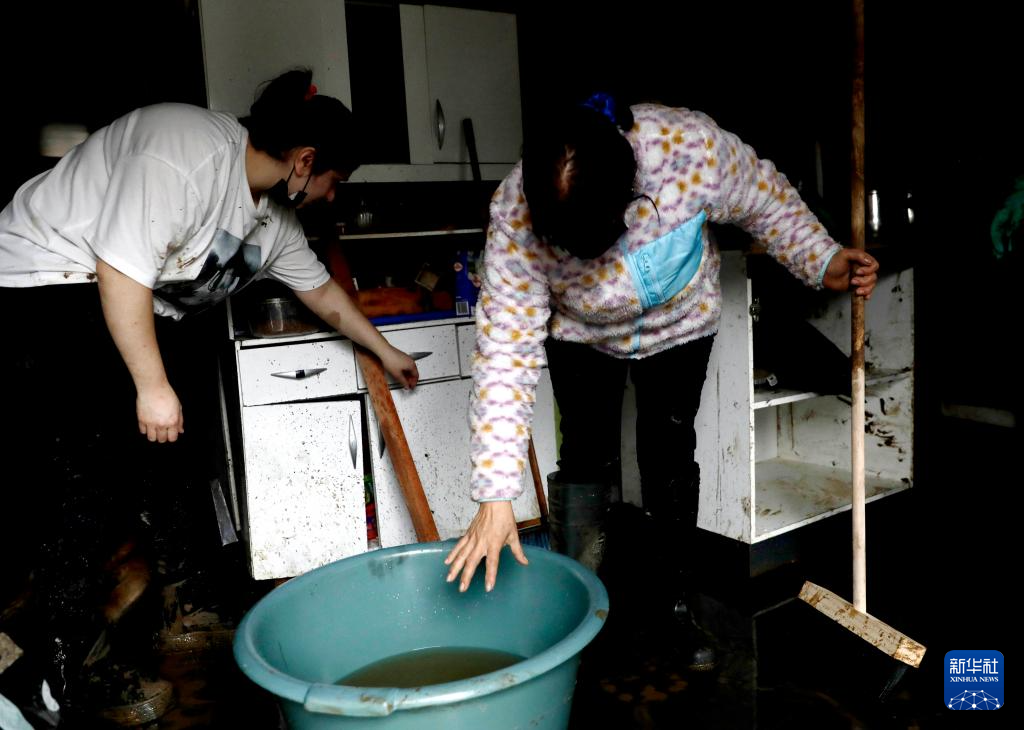 613ȊWȊW^(q)(k)f(dng)?sh)ؾзeˮAl(f)