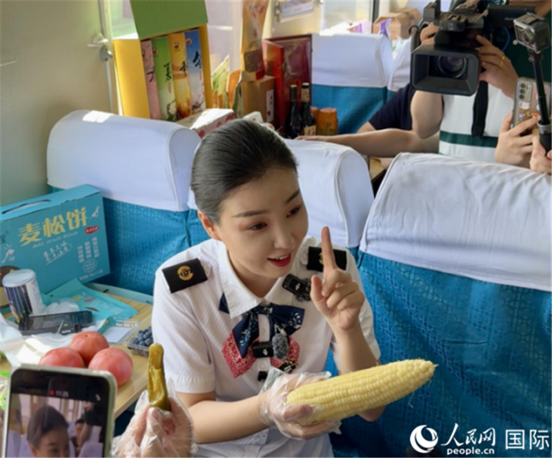 F·W(wng)tӰϰ塱ڡ܇ϬF(xin)(chng)ֱ؛W(wng) xz