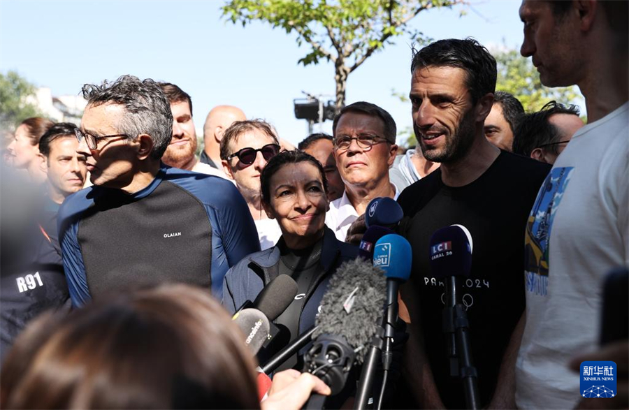 717L_꣨УͰWMίϯ˹̹wǰҶӾýwLAӛ o z