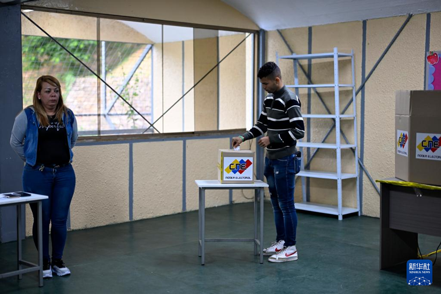 728xί(ni)˹һ̎ͶƱվͶƱAӛ ľ z