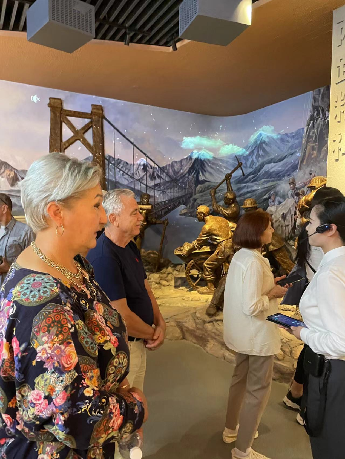 _˹̹y(tng)VҕRZޣ󣩺Ħ"Ϣ(bio)"ͨӍLvɽ{˹cvTGz