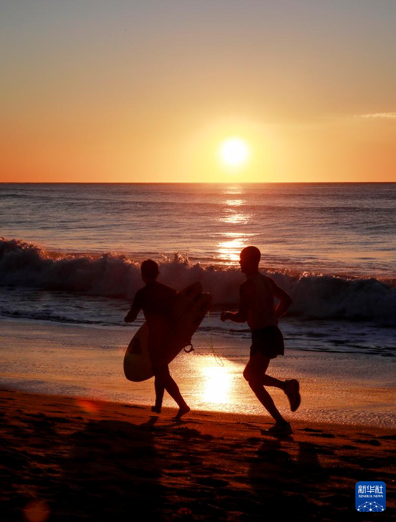 830˂ճrֵİĴϤϑѺϳAӛ Rƽ z