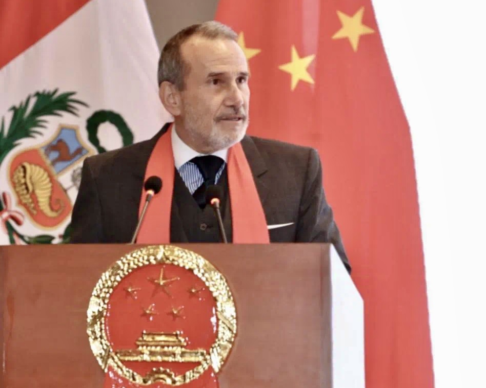 秘魯外交部長斯基亞萊爾發(fā)表致辭。中國駐秘魯大使館供圖