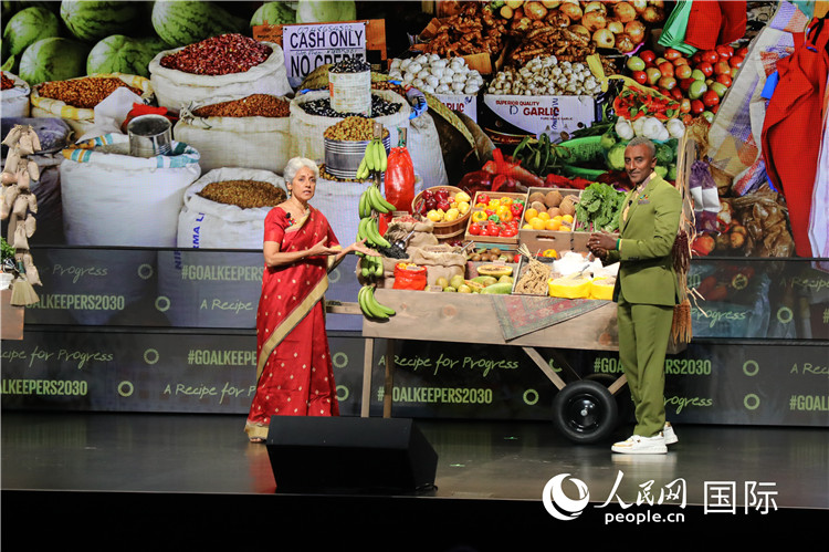 3、來自世界各地的專家、倡導(dǎo)者就全球兒童健康和營養(yǎng)進(jìn)展發(fā)表演說。 人民網(wǎng)記者 李志偉攝