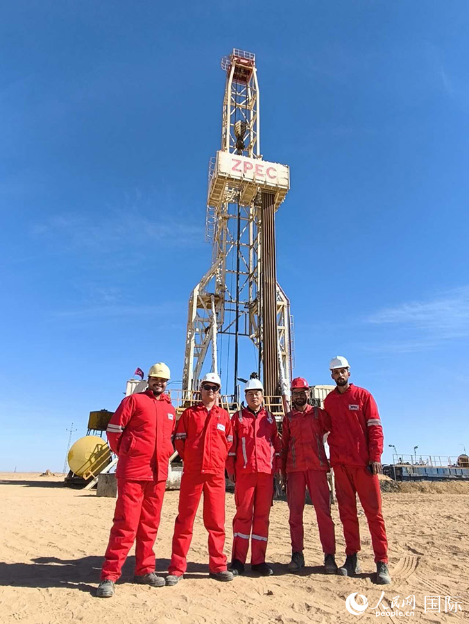 鉆井現(xiàn)場。人民網(wǎng)記者 黃培昭攝