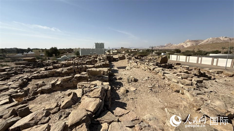 巴特考古遺址中的一處塔樓頂部。人民網(wǎng) 塔里克·易卜拉欣攝