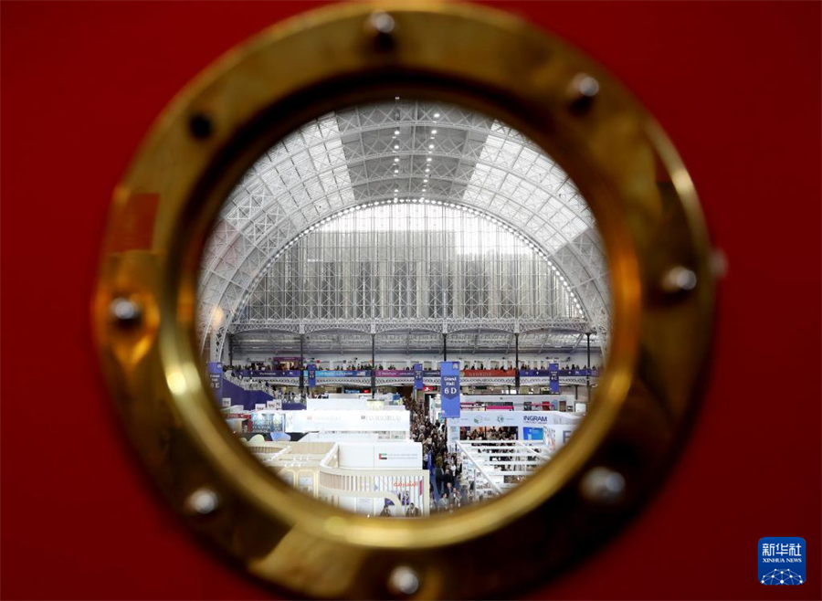 這是3月11日拍攝的英國倫敦書展現(xiàn)場。新華社記者 李穎 攝