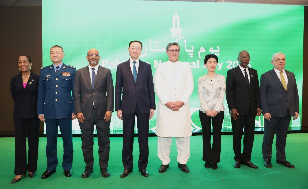 出席招待會的主要嘉賓合影。巴基斯坦駐華大使館供圖