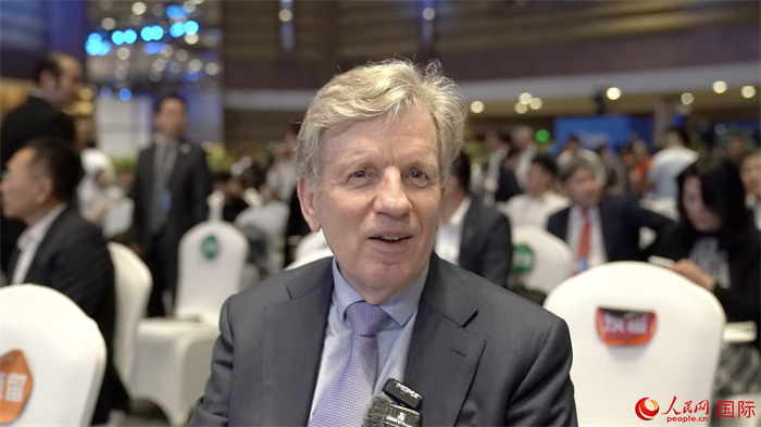 芬蘭前總理埃斯科·阿霍接受人民網(wǎng)專訪。人民網(wǎng) 王禹蘅攝