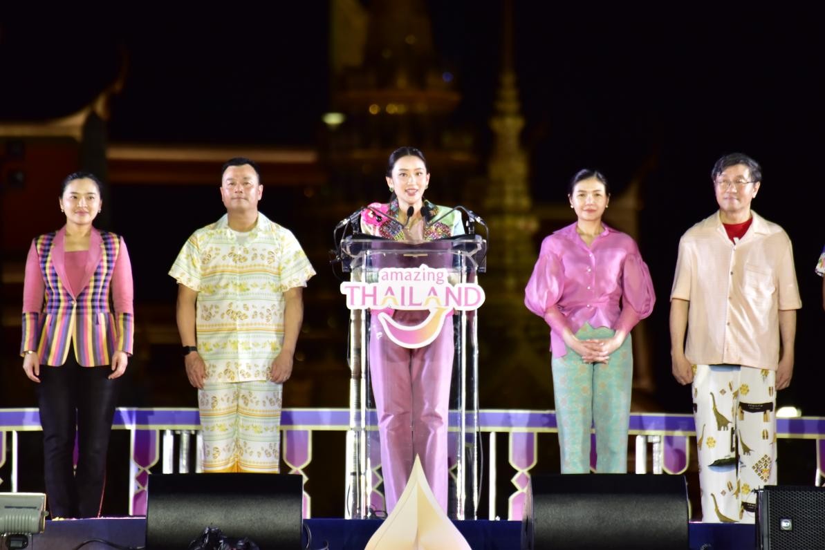 泰國總理佩通坦·欽那瓦宣布泰國潑水節(jié)慶?；顒诱絾?。泰國國家旅游局供圖