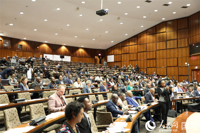 圖為對(duì)話會(huì)現(xiàn)場(chǎng)。人民網(wǎng)記者 戴楷然攝