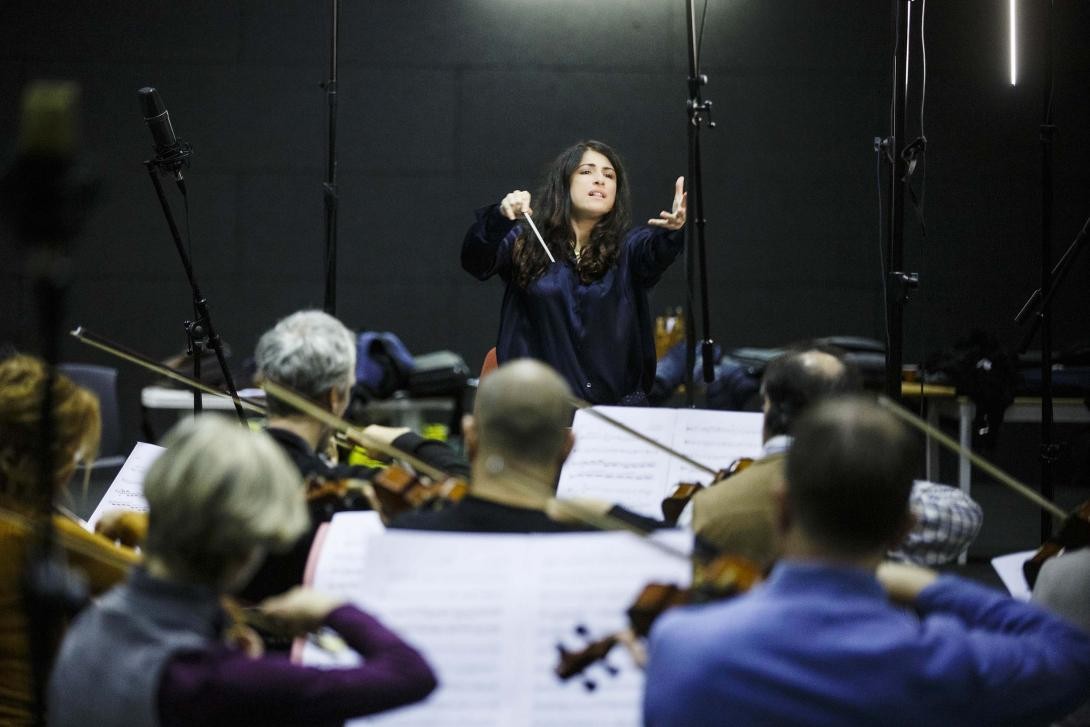 希巴·卡瓦斯在指揮中。受訪者供圖