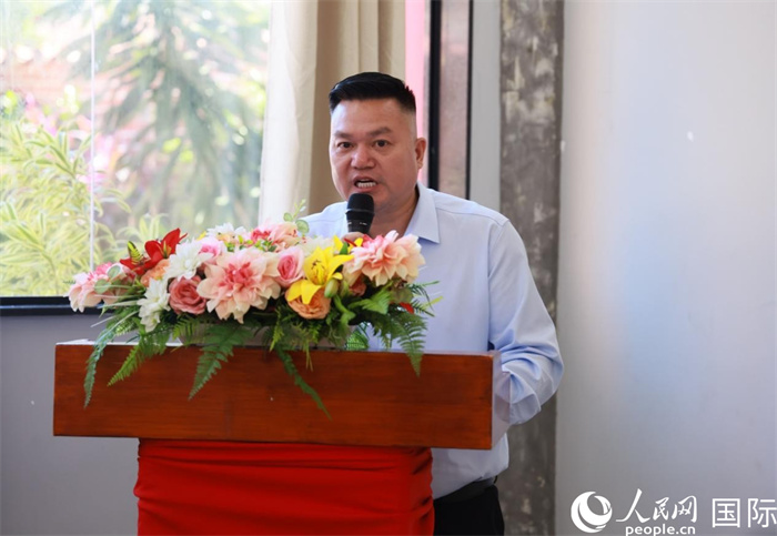 巴西中國(guó)和平統(tǒng)一促進(jìn)會(huì)會(huì)長(zhǎng)張小春發(fā)表致辭。人民網(wǎng)記者 宋亦然攝