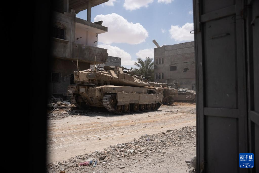 這張5月19日發(fā)布的照片顯示，以軍部隊(duì)在加沙地帶展開軍事行動(dòng)。新華社發(fā)（以色列國防軍供圖）