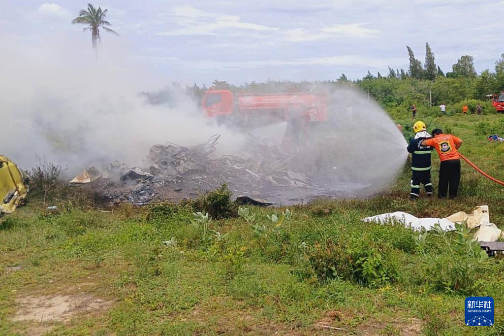 這是5月24日在泰國(guó)巴蜀府拍攝的事故現(xiàn)場(chǎng)。新華社發(fā)