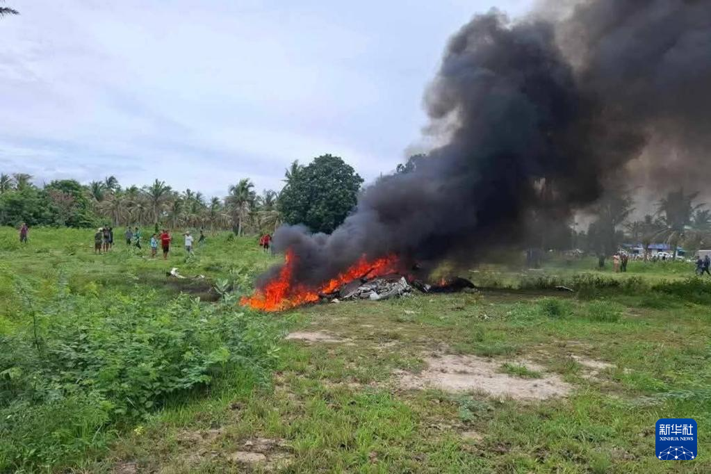 這是5月24日在泰國(guó)巴蜀府拍攝的事故現(xiàn)場(chǎng)。新華社發(fā)