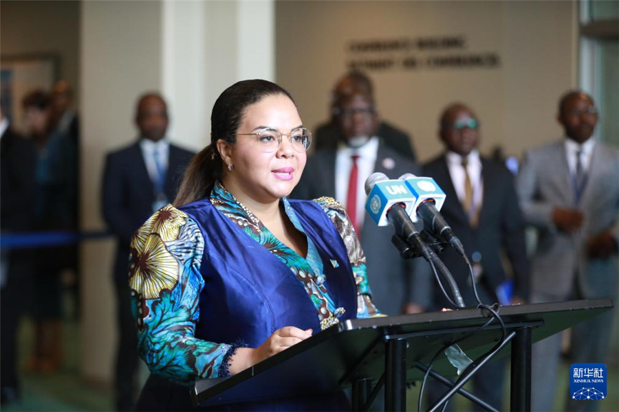 6月3日，在位于紐約的聯(lián)合國總部，拉脫維亞外長拜芭·布拉澤在拉脫維亞當(dāng)選聯(lián)合國安理會非常任理事國后講話。新華社記者 謝鍔 攝