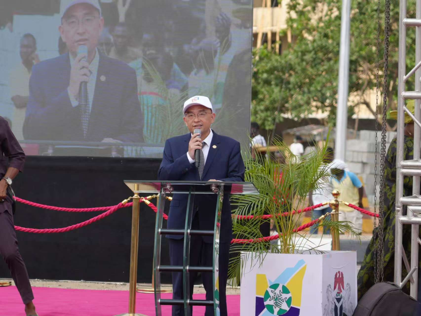 中地海外尼日利亞有限公司總經(jīng)理鐘翔致辭。中地海外尼日利亞有限公司供圖