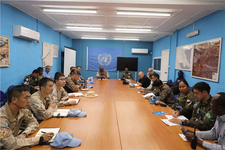 復盤總結。向成攝