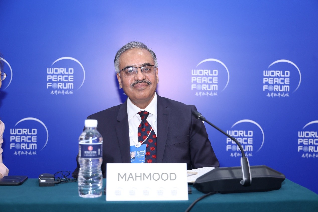 7月3日，巴基斯坦前外交秘書、伊斯蘭堡戰(zhàn)略研究所所長(zhǎng)蘇海爾·馬哈茂德在出席第十三屆世界和平論壇期間接受記者采訪。主辦方供圖