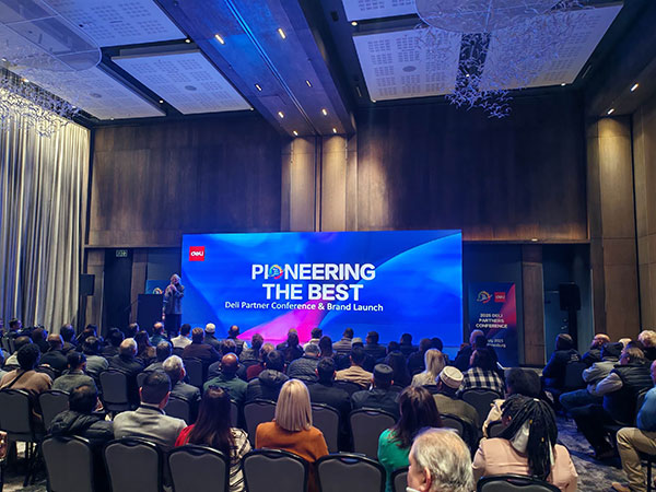 發(fā)布會(huì)現(xiàn)場。圖片來源：得力集團(tuán)