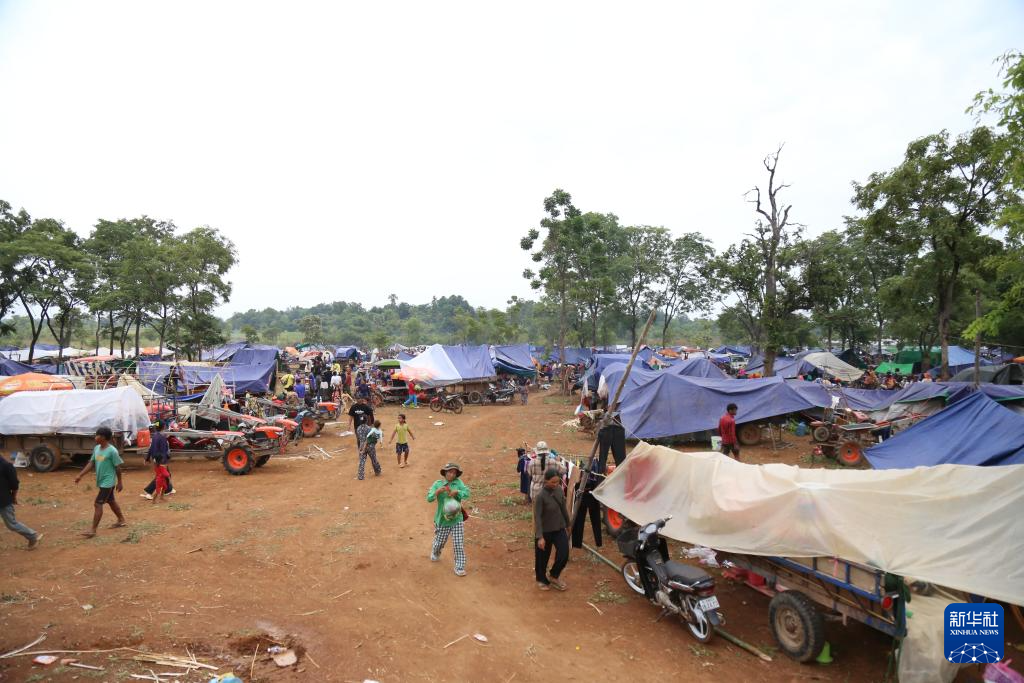 這是7月26日拍攝的柬埔寨奧多棉吉省的一處邊境撤離人員安置場所。新華社發(fā)（紹庫特攝）