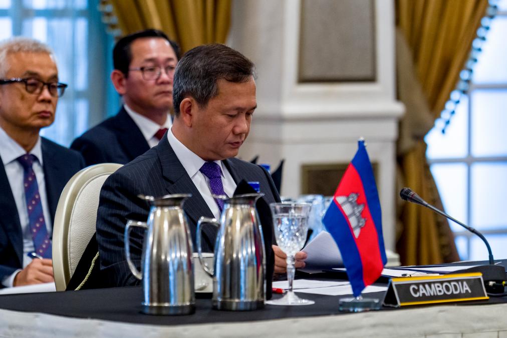 7月28日，柬埔寨首相洪瑪奈在馬來西亞總理官邸出席泰柬兩國邊境局勢特別會議。新華社發(fā)（馬來西亞總理府供圖）