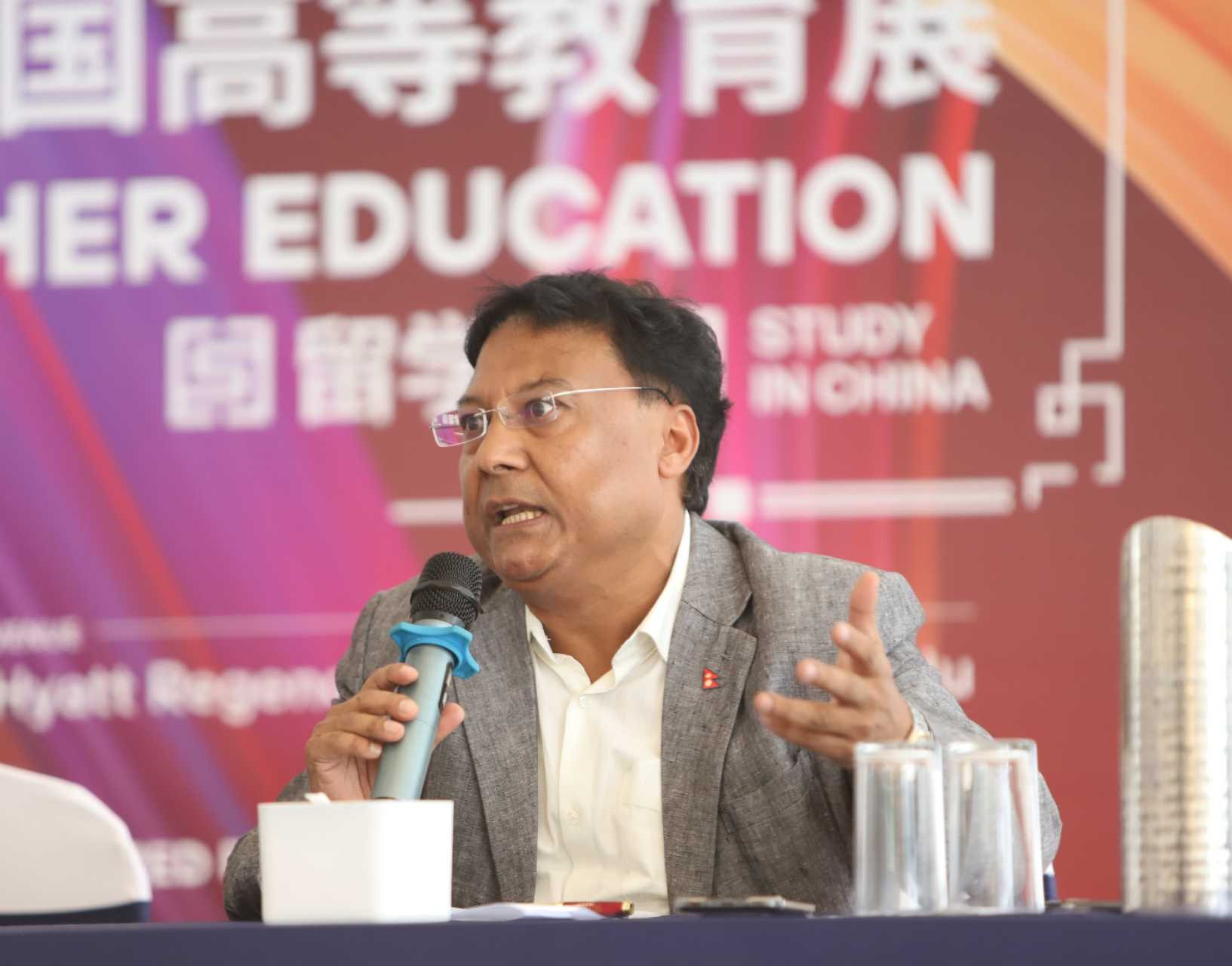 尼泊爾Jana Aastha National Weekly主編柯紹·什雷斯塔。圖片由本人提供