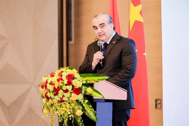 玻利維亞駐華大使西萊斯致辭。主辦方供圖