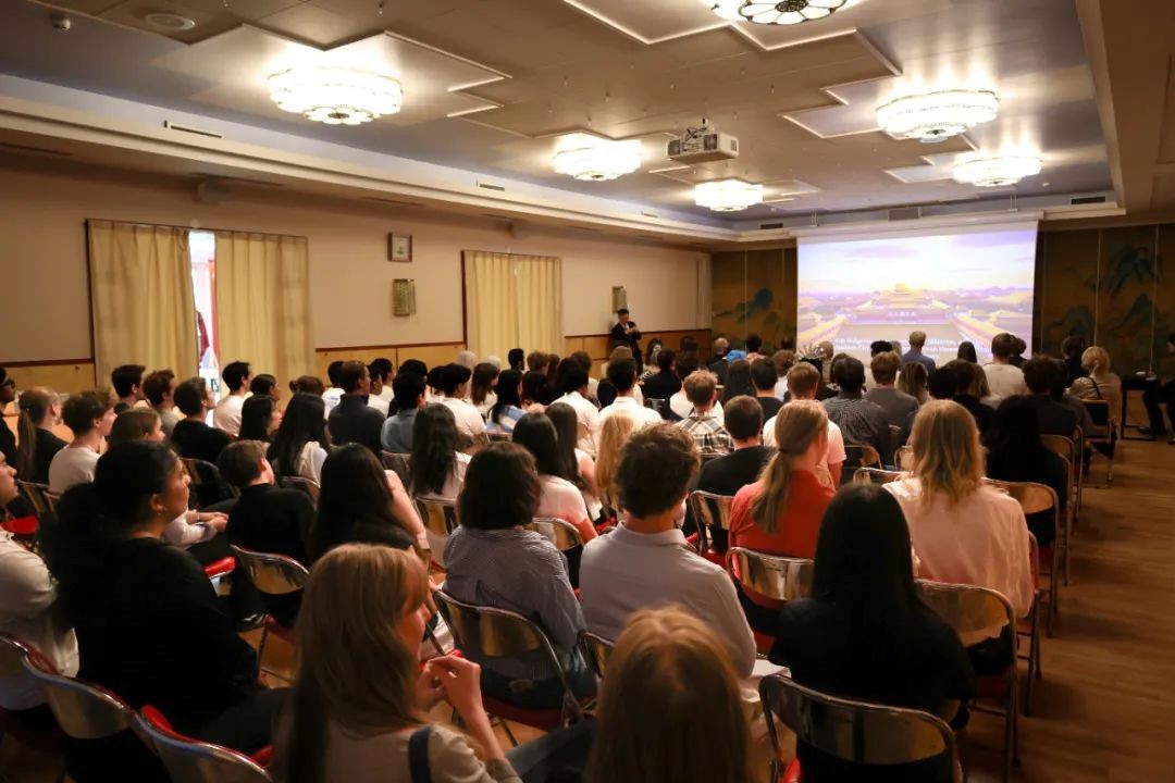 2025年瑞典赴華留學(xué)生歡送會(huì)現(xiàn)場(chǎng)。中國(guó)駐瑞典大使館供圖