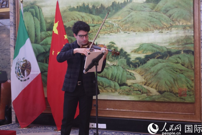 活動現(xiàn)場。人民網(wǎng) 埃內(nèi)斯托·多明戈斯攝