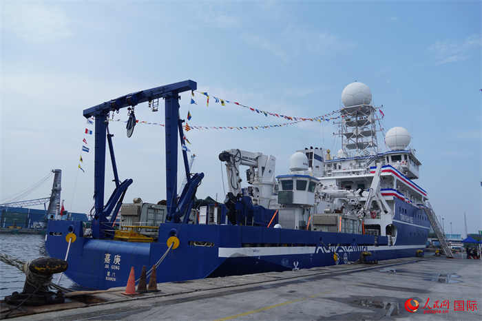 “嘉庚”號(hào)科考船。人民網(wǎng)記者 曹師韻攝