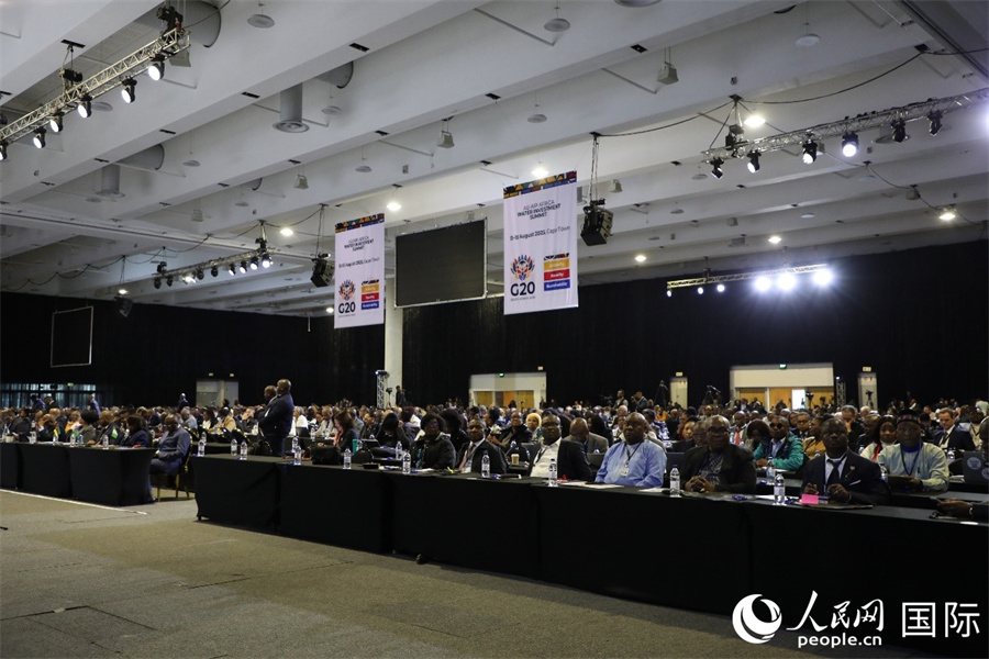 2025年非洲水資源投資峰會(huì)開(kāi)幕現(xiàn)場(chǎng)。人民網(wǎng)記者 戴楷然攝