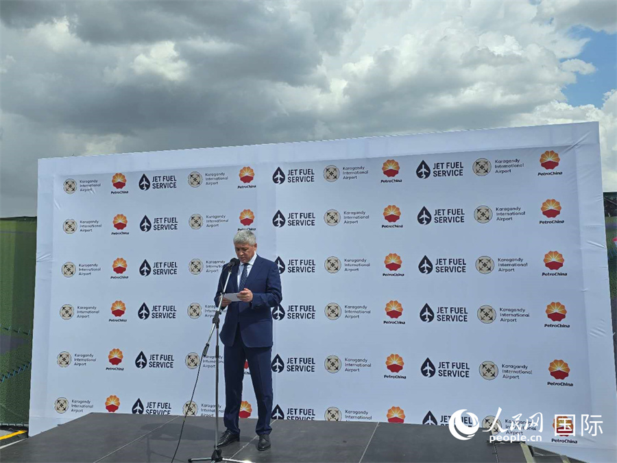 卡拉?達(dá)州州長(zhǎng)埃爾馬甘貝特·布萊克帕耶夫致辭。人民網(wǎng)記者 李強(qiáng)攝