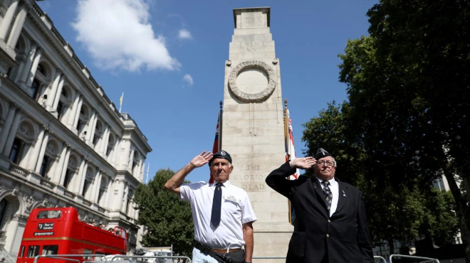 英國(guó)舉行儀式紀(jì)念二戰(zhàn)對(duì)日作戰(zhàn)勝利80周年